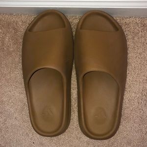 Yeezy Slide Ochre - Size 13